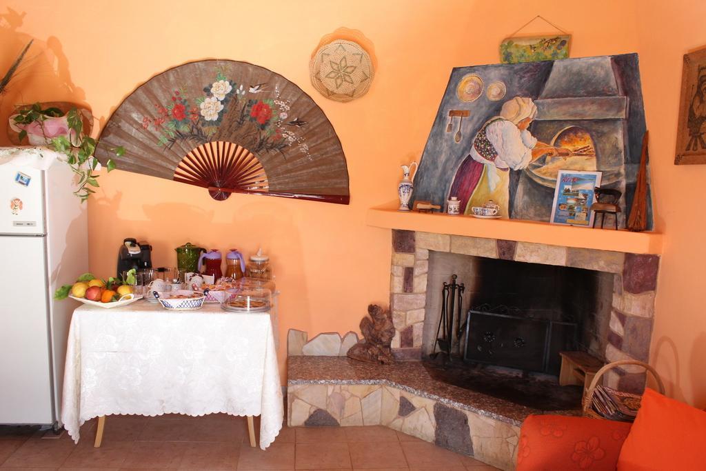 Rita B&B Sea Sun And Nature Santa Maria la Palma Pokoj fotografie